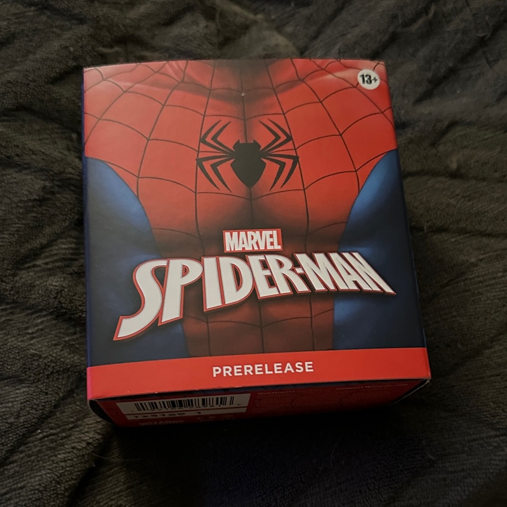 Marvel Spider-Man Red and Blue Prerelease Box